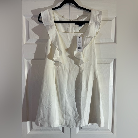 Elegant White Ruffle Top by French Connection Size 12 NWT - Picture 3 of 6